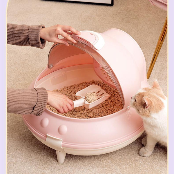 Spaceship Shaped Cat Litter Box