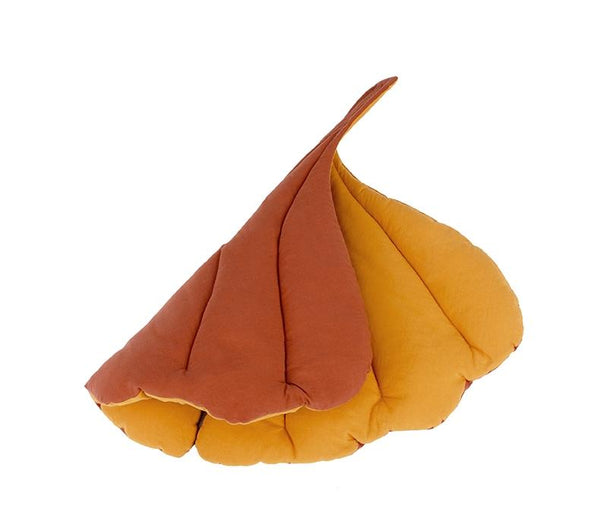 Leaf Shaped Cat Bed