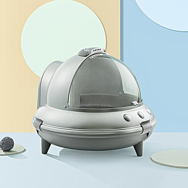 Spaceship Shaped Cat Litter Box